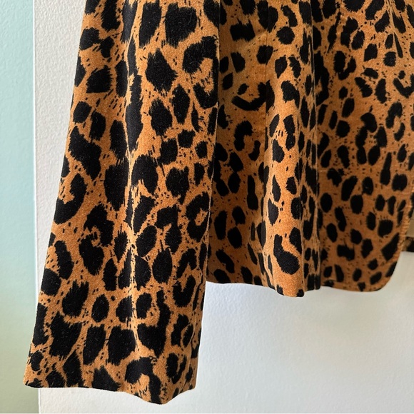 Vintage cheetah leopard print velvet blazer jacket with rhinestone glam clasp - Picture 3 of 7